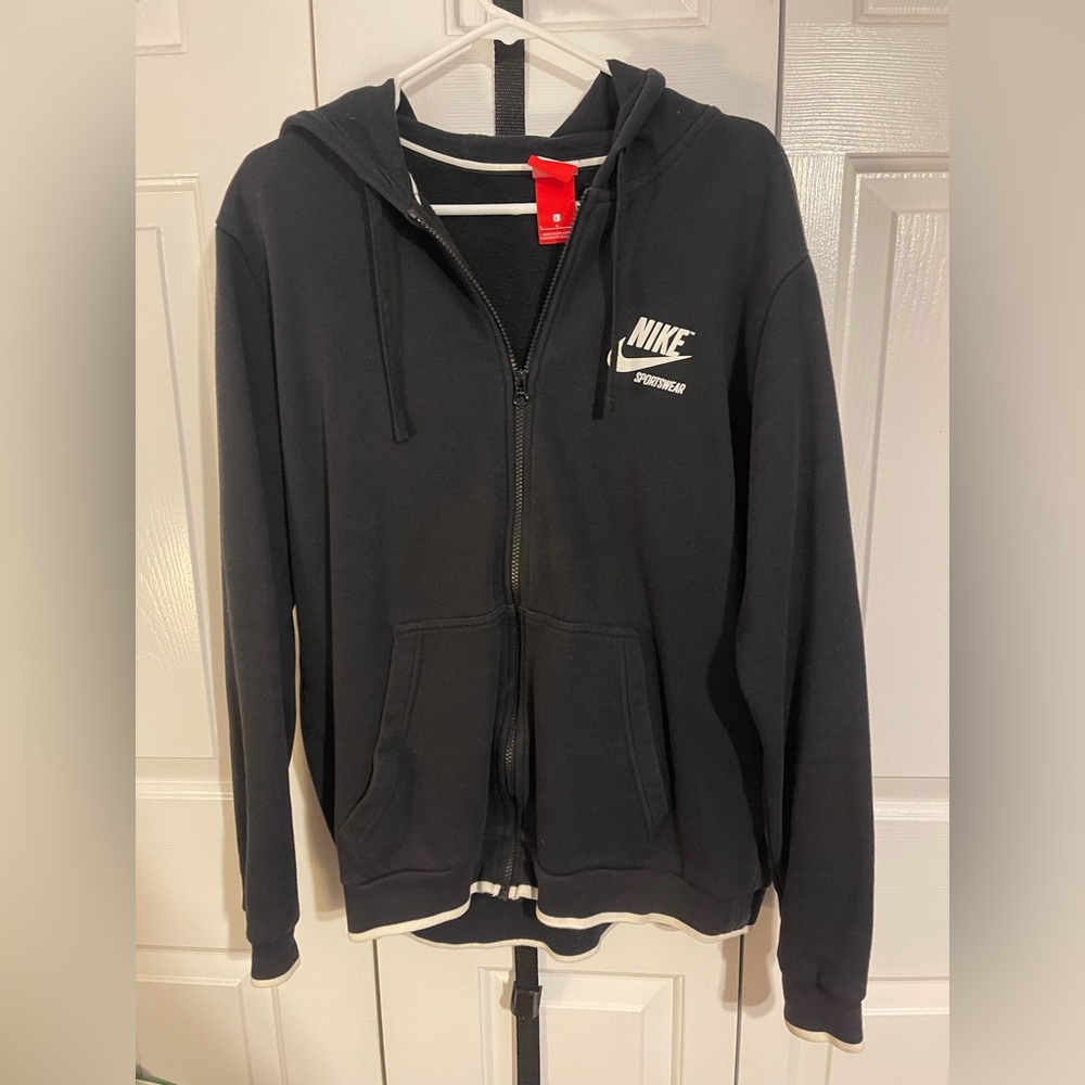 Men’s Nike Zip up Hoody.